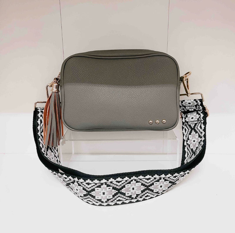 Willow Crossbody - Uncommon Threads Boutique